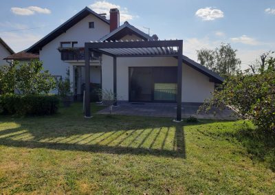 Povećaj fotografiju: Sunbreaker 400, Pisarovina