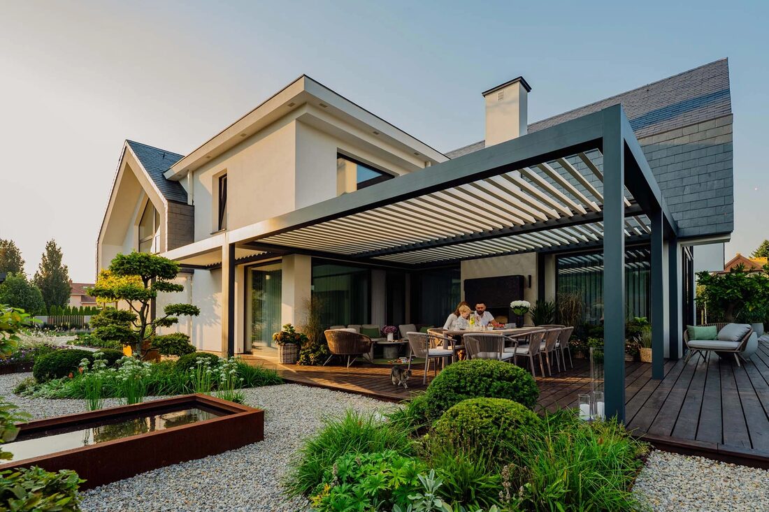 Sunbreaker 700 — premium bioklimatska pergola